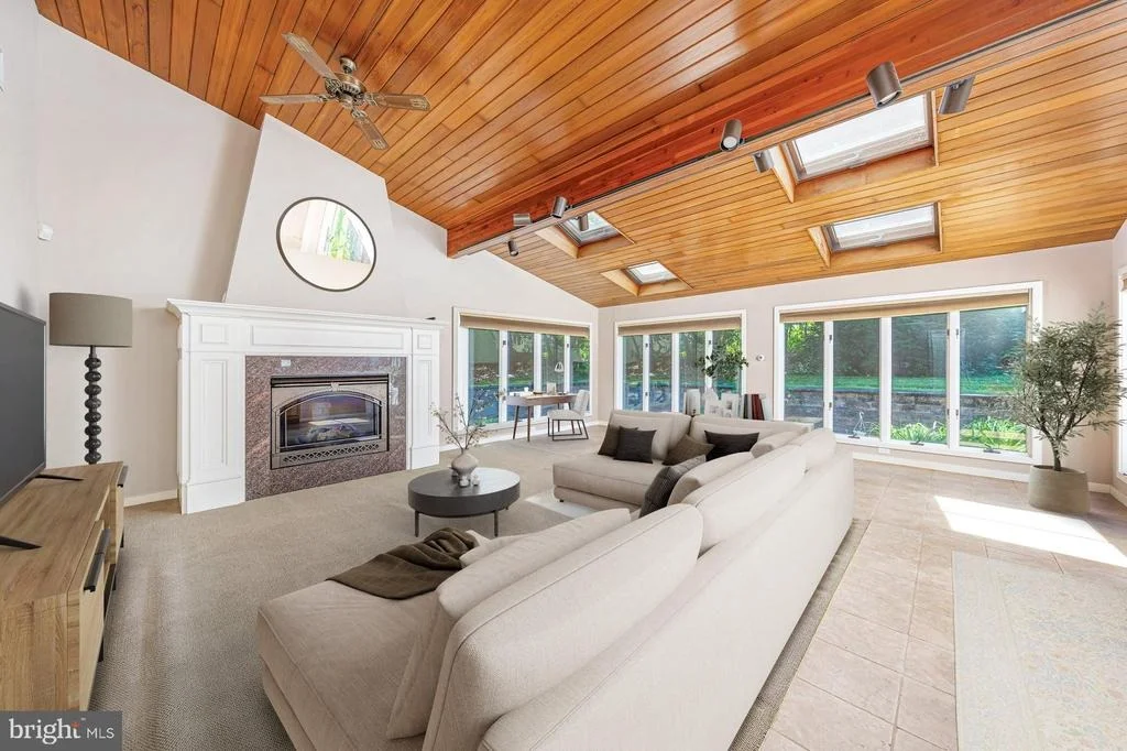 Photo of 73 COLONIAL TERR