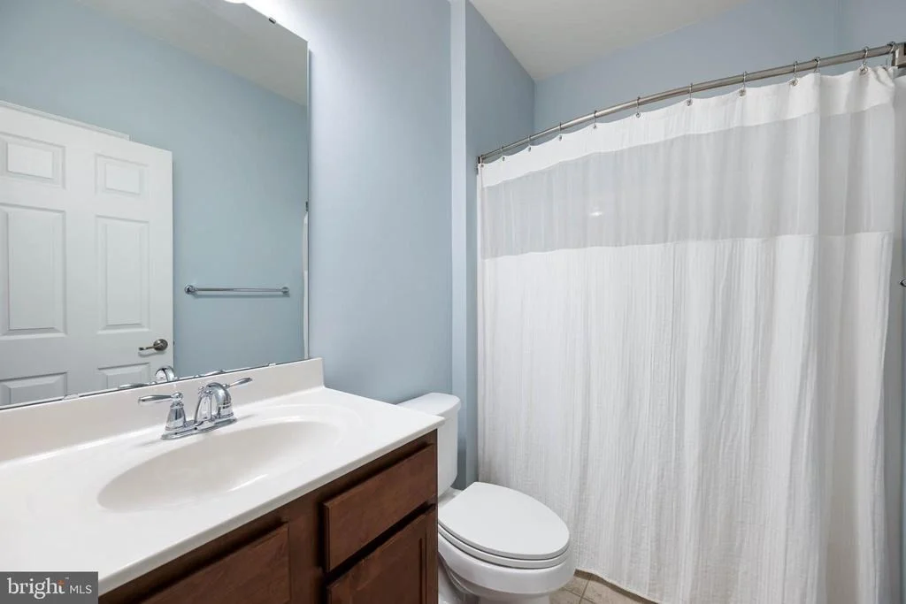 Photo of 147 W SHORE DRIVE