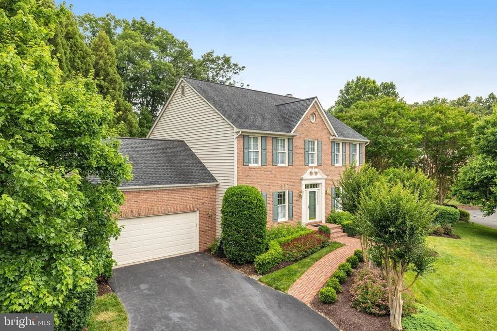 Photo of 12702 POND CREST LANE