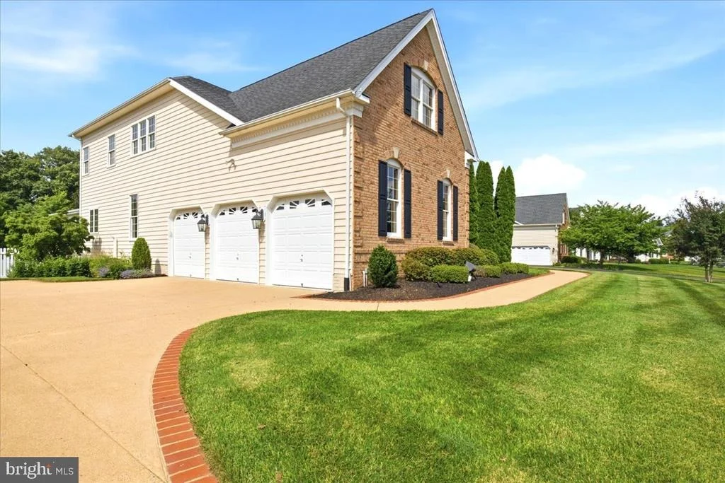 Photo of 43154 MEADOW GROVE DRIVE