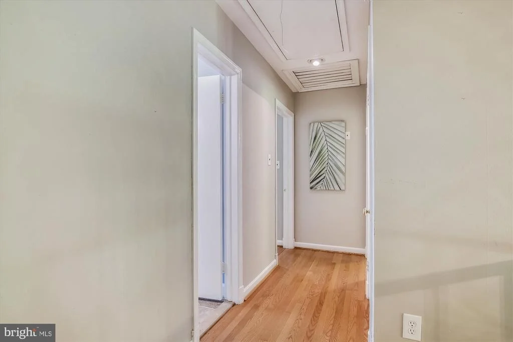 Photo of 1446 WOODACRE DRIVE