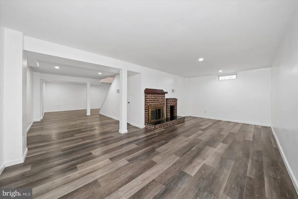 Photo of 19 SQUIRE CIRCLE