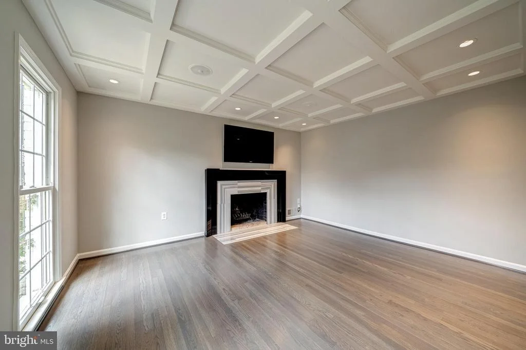 Photo of 6202 NETHERCOMBE COURT