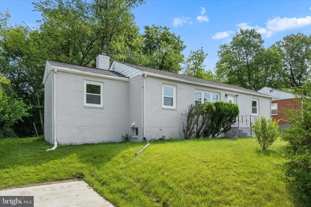 Photo of 10607 LILAC PLACE