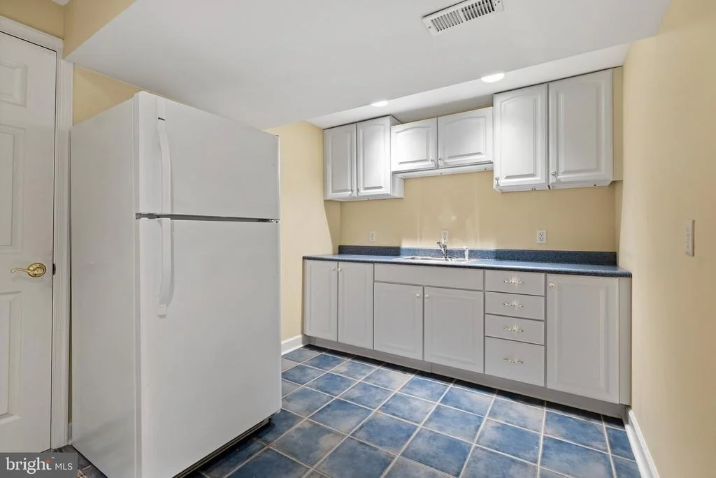 Photo of 11610 SILVERMAPLE COURT