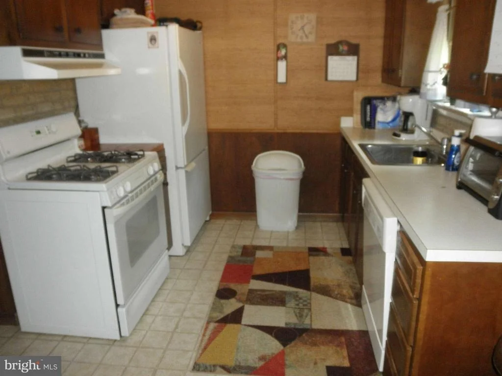 Photo of 7584 AMHERST DRIVE