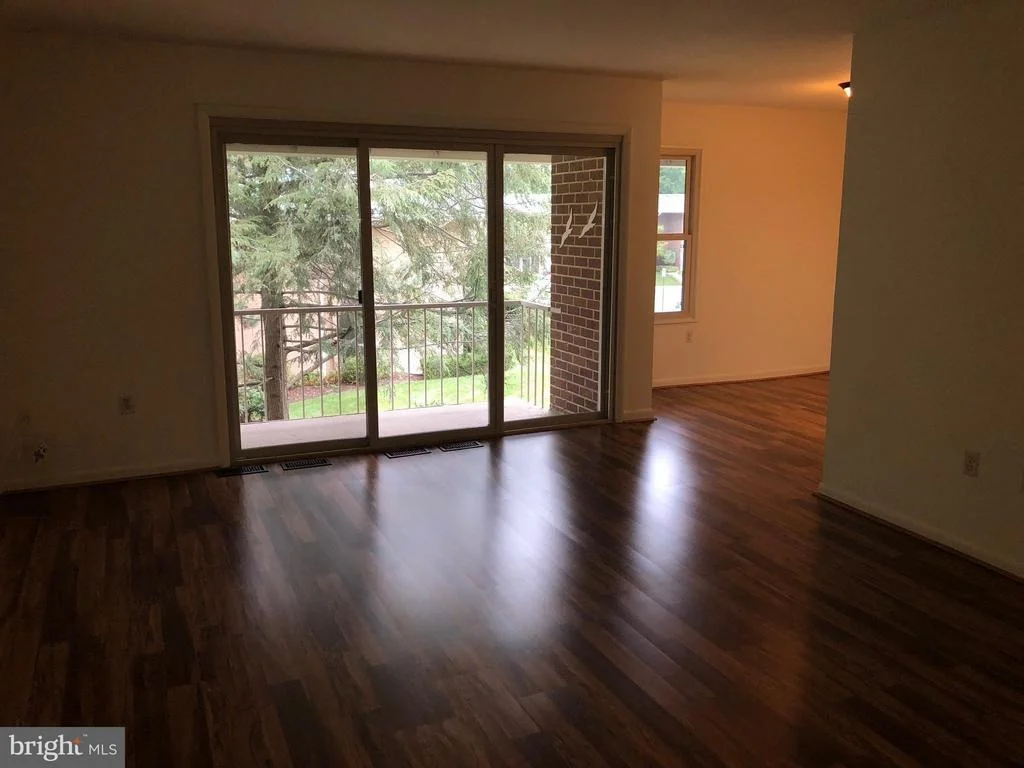 Photo of Unit 103F at 3642 GLENEAGLES DRIVE
