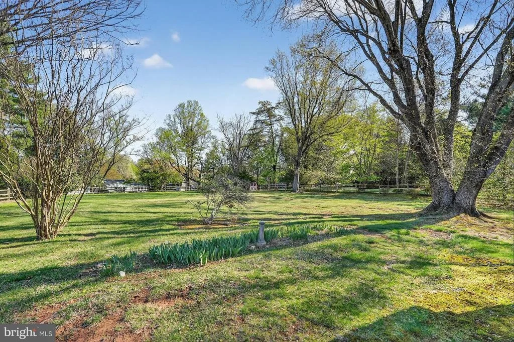 Photo of 3713 KING WILLIAM DRIVE