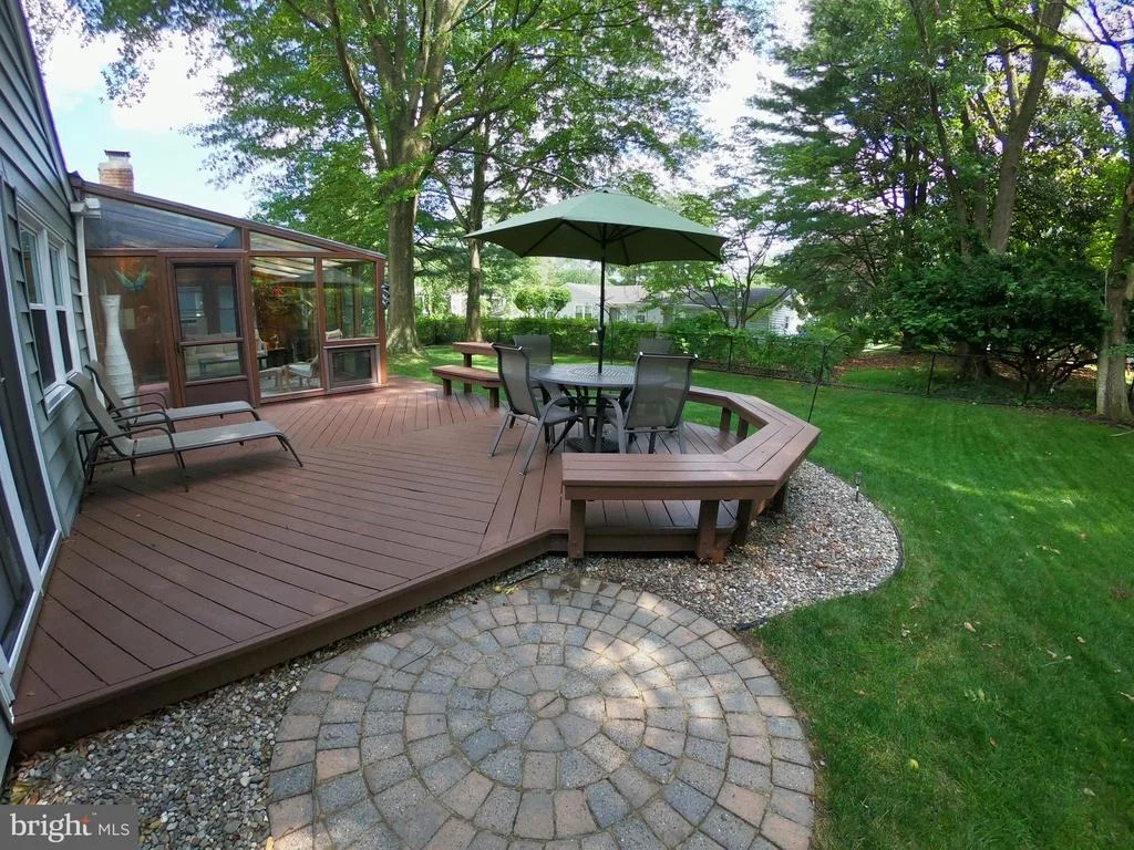 Photo of 14001 BETHPAGE LANE