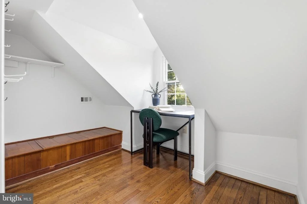 Photo of 10419 GRANDIN ROAD