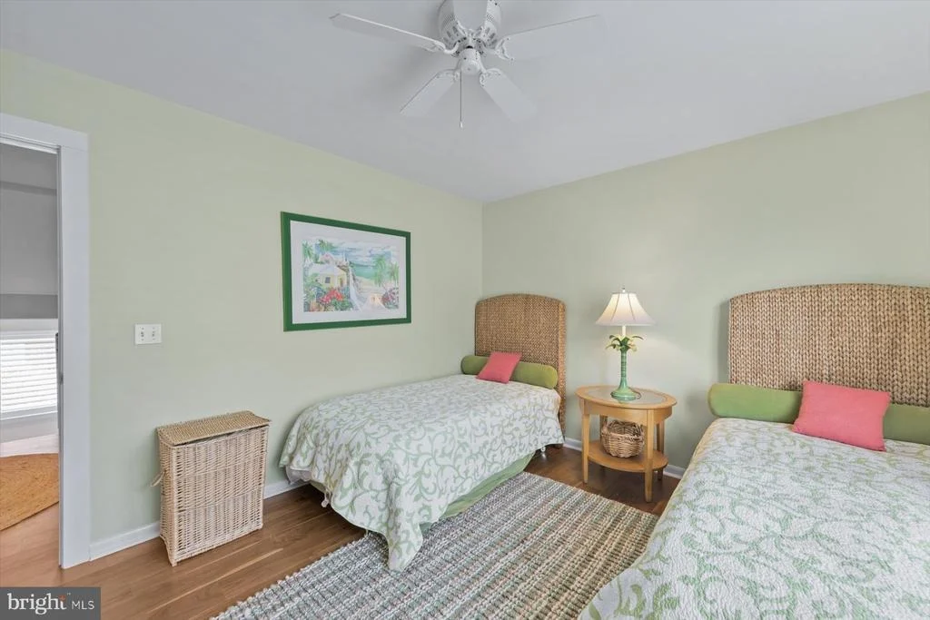 Photo of 36793 BAYSIDE DRIVE