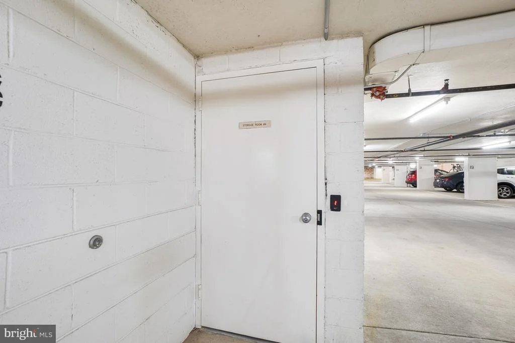 Photo of Unit 601 at 5904 MOUNT EAGLE DRIVE
