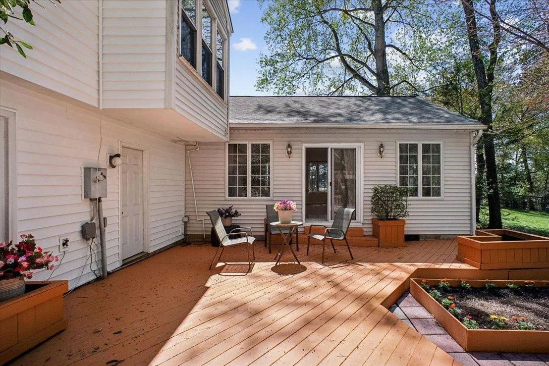 Photo of 11104 LORAN ROAD