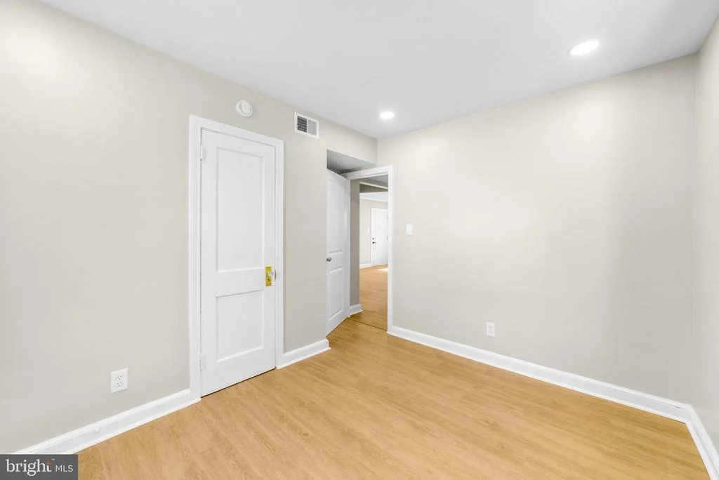Photo of 179 VICTORY AVENUE