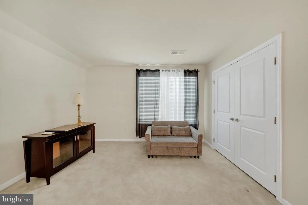 Photo of 535 STONEHAVEN DRIVE