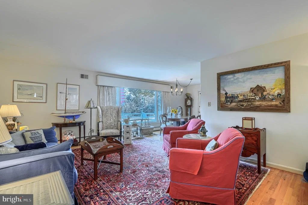 Photo of 16331 MARKOE
