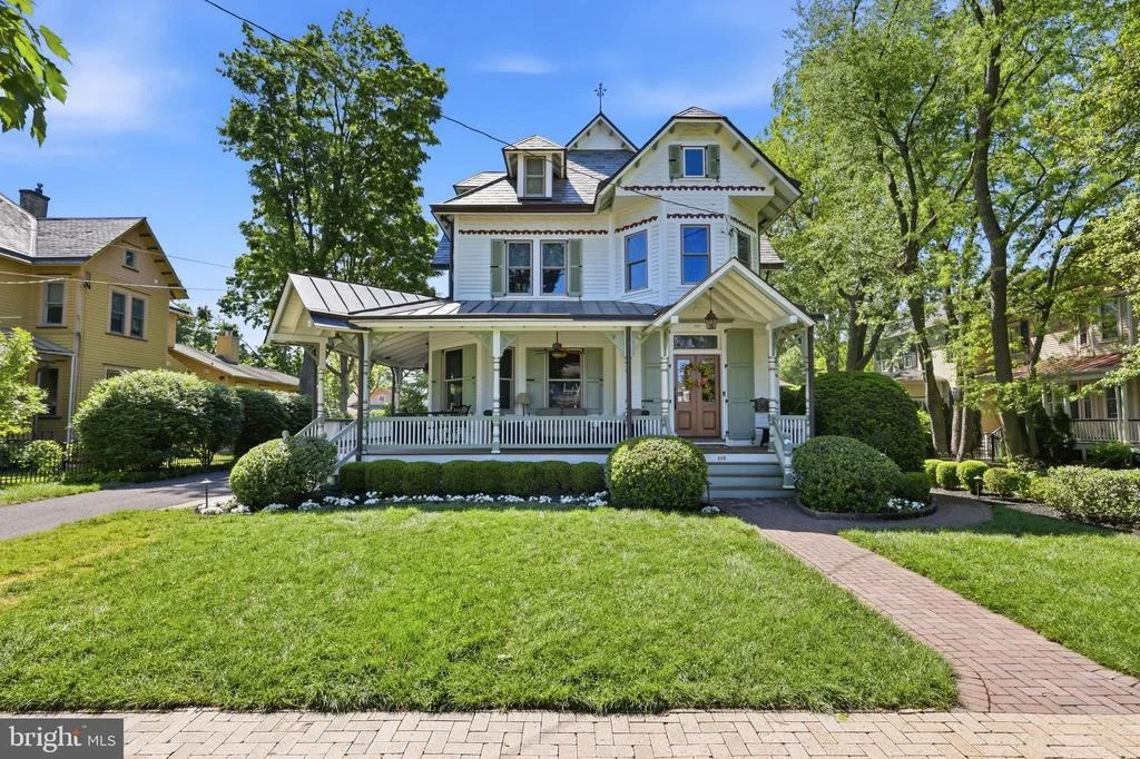 Photo of 406 WASHINGTON AVENUE