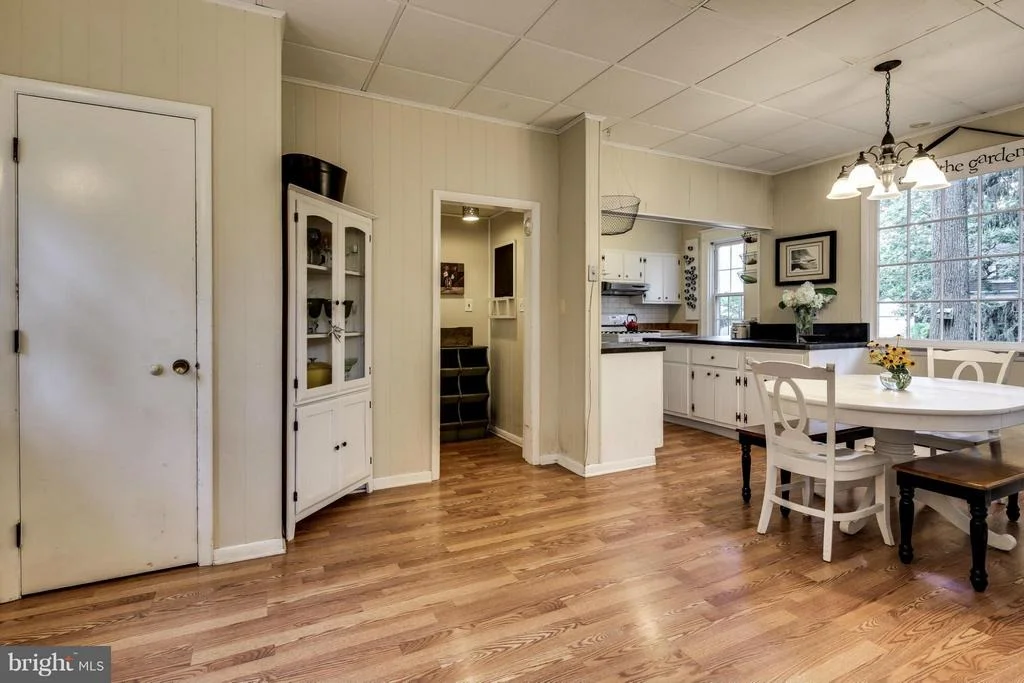 Photo of 122 OAK DRIVE