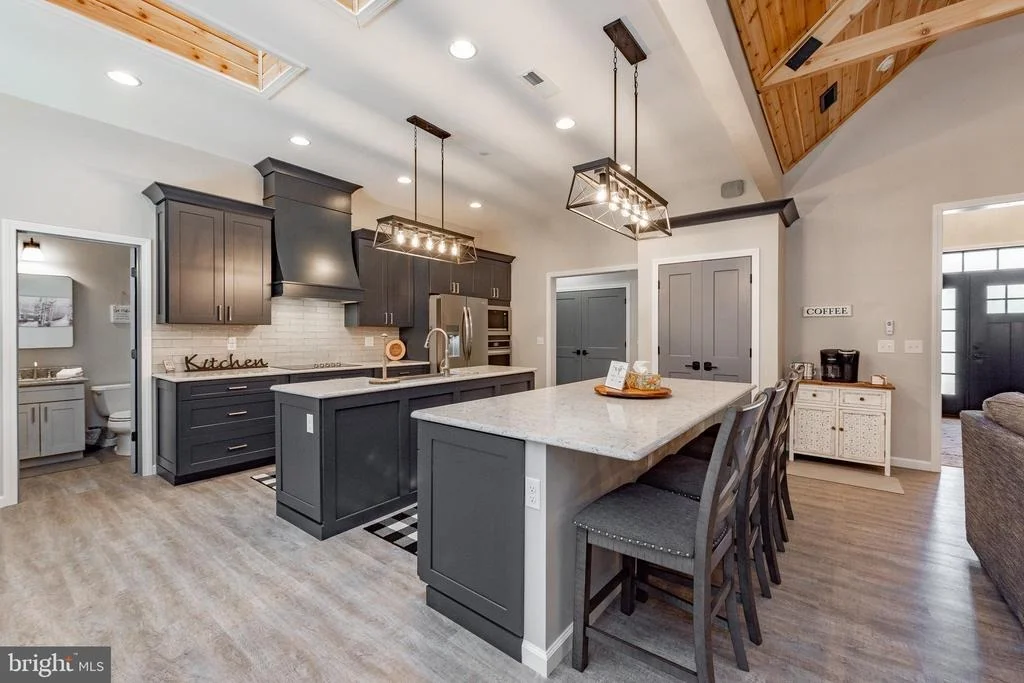 Photo of 220 BILTMORE VIEW