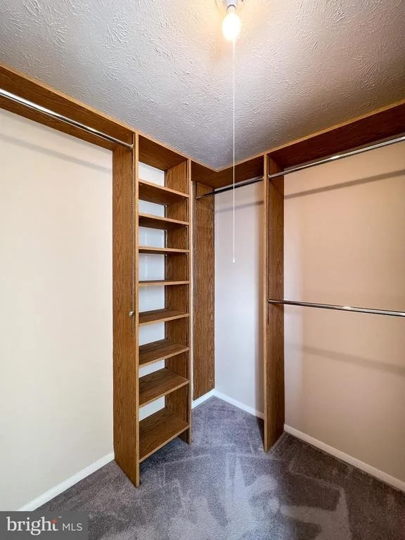 Photo of 1800 LAWNVIEW DRIVE