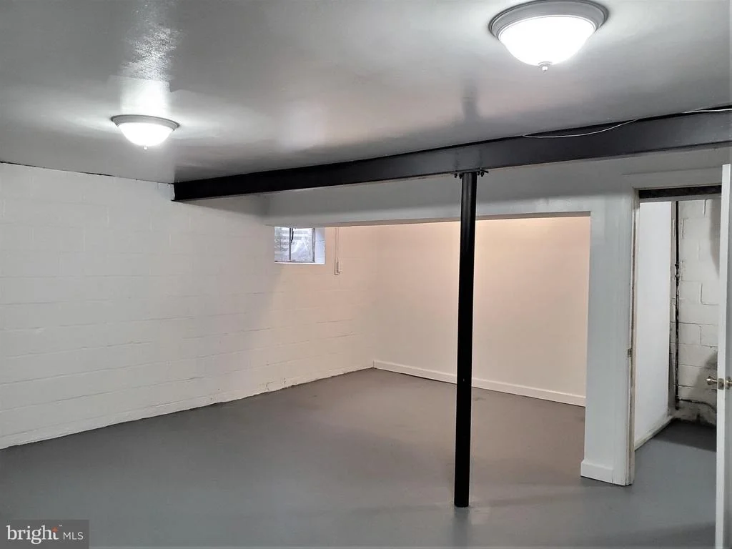 Photo of 13113 FOXHALL DRIVE