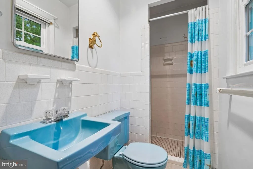 Photo of 205 TULIP DRIVE