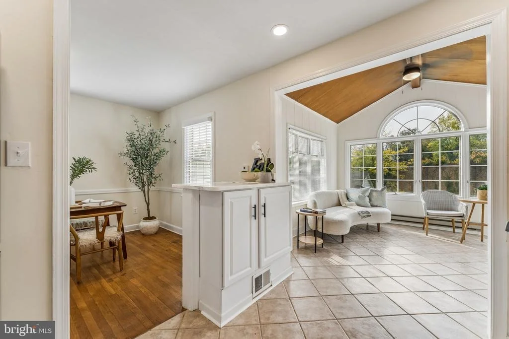 Photo of 812 FOREST GLEN ROAD