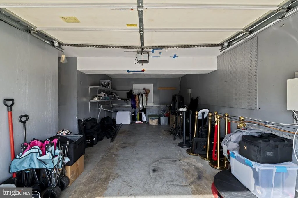 Photo of 111 E HEMMINGS WAY