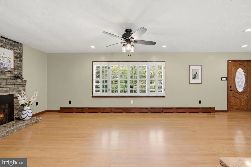 Photo of 210 JACKSON DRIVE