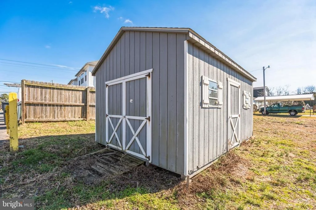 Photo of 4870 CALVERT DRIVE