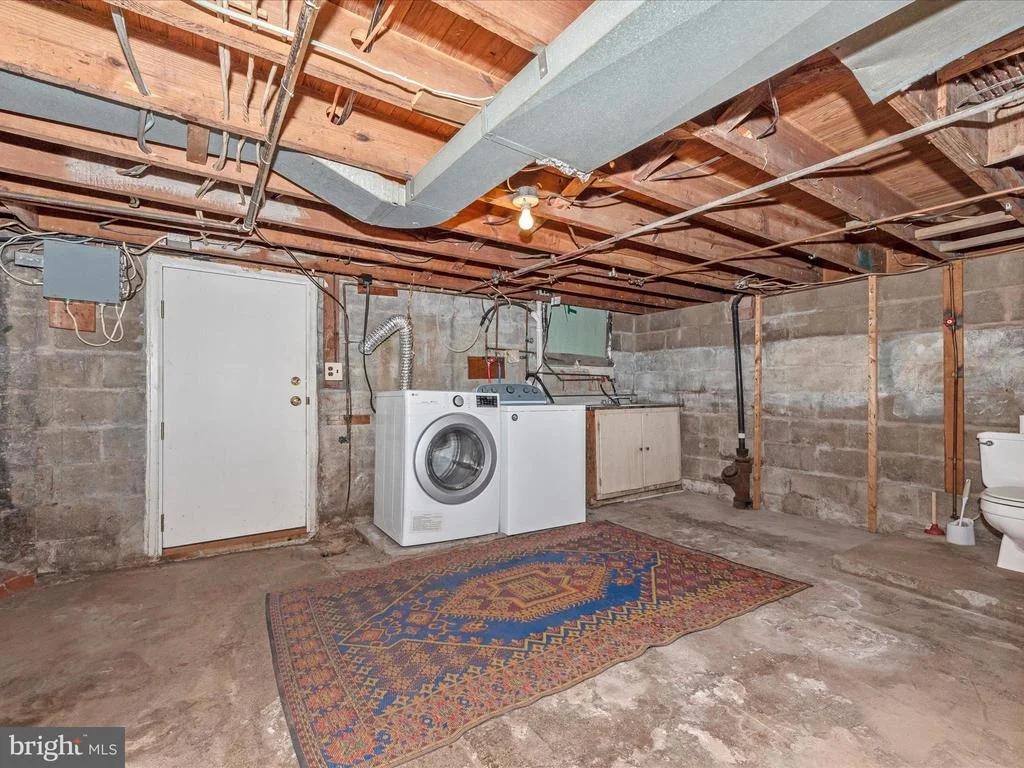 Photo of 405 CARROLL AVENUE
