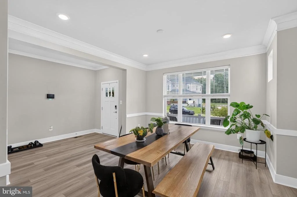 Photo of 4294 SHAKESPEARE CIRCLE