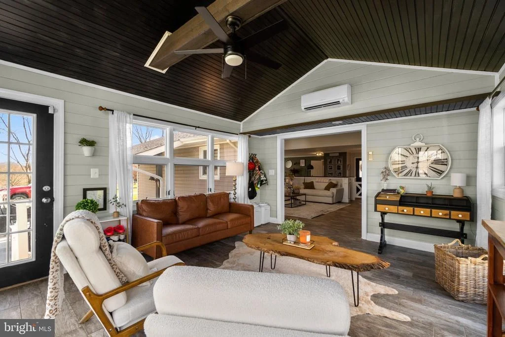 Photo of 5261 TALBOTS LANDING