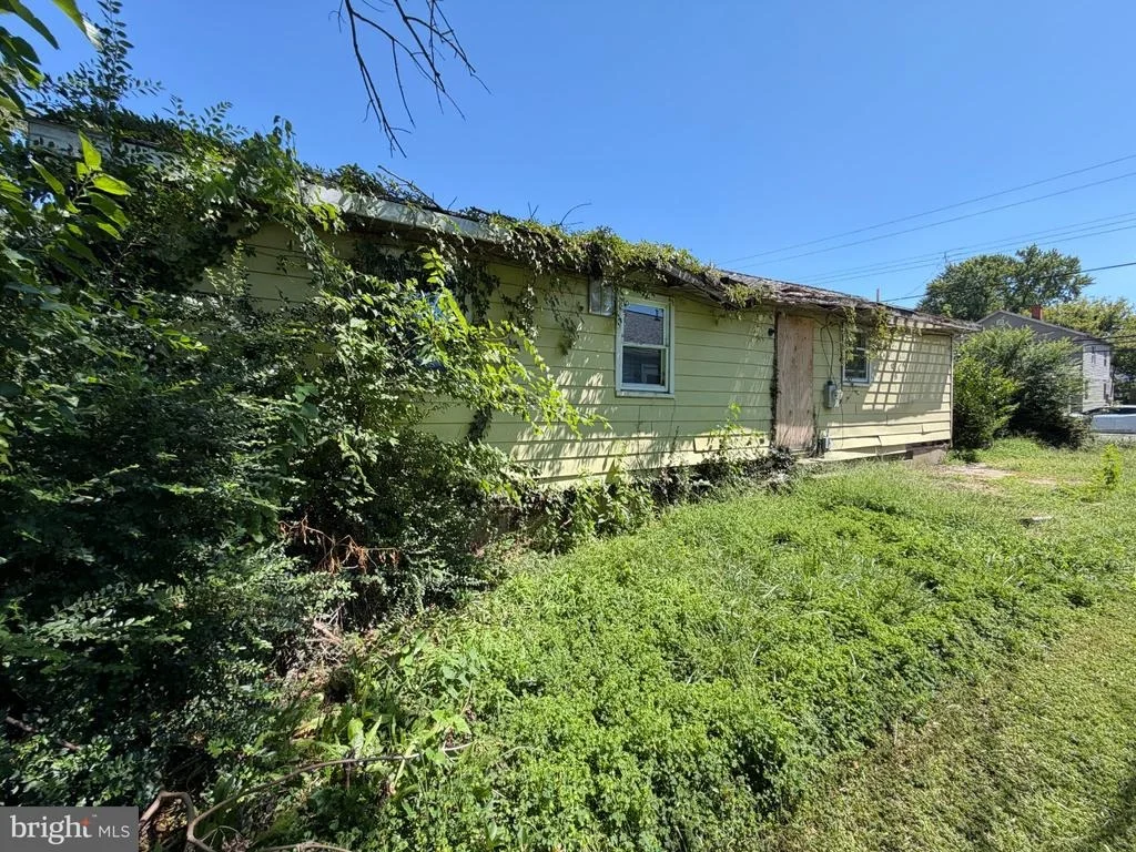 Photo of 703 HIGH STREET