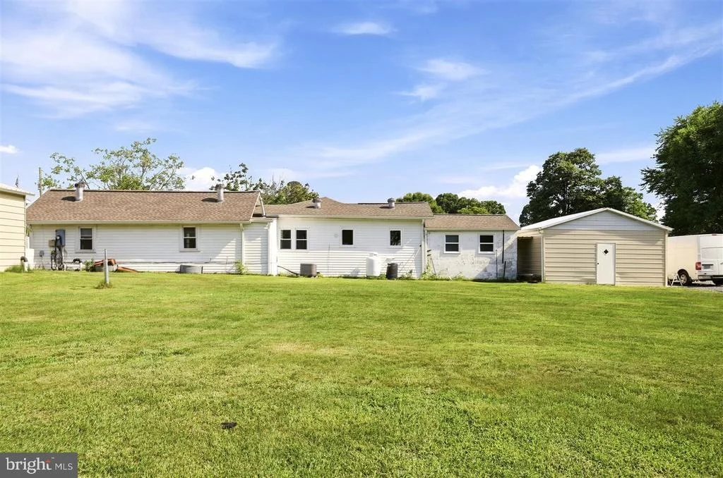 Photo of 9820 PRATTS DRIVE