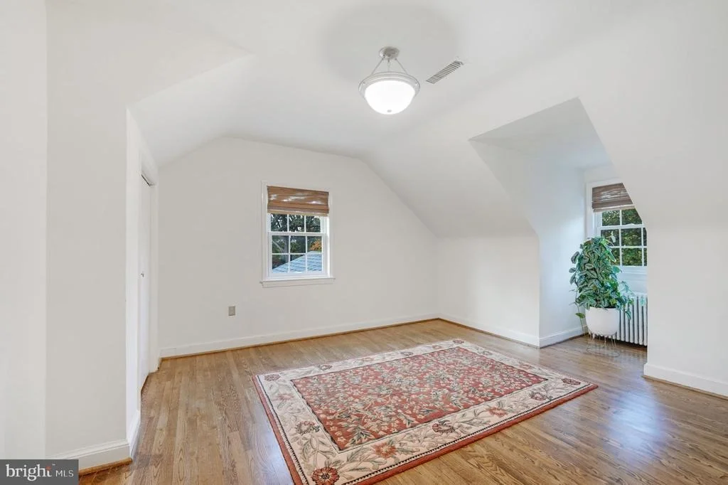 Photo of 9107 MAIN STREET