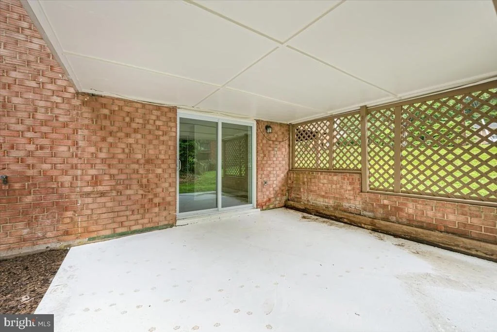Photo of 8624 PARLIAMENT DRIVE