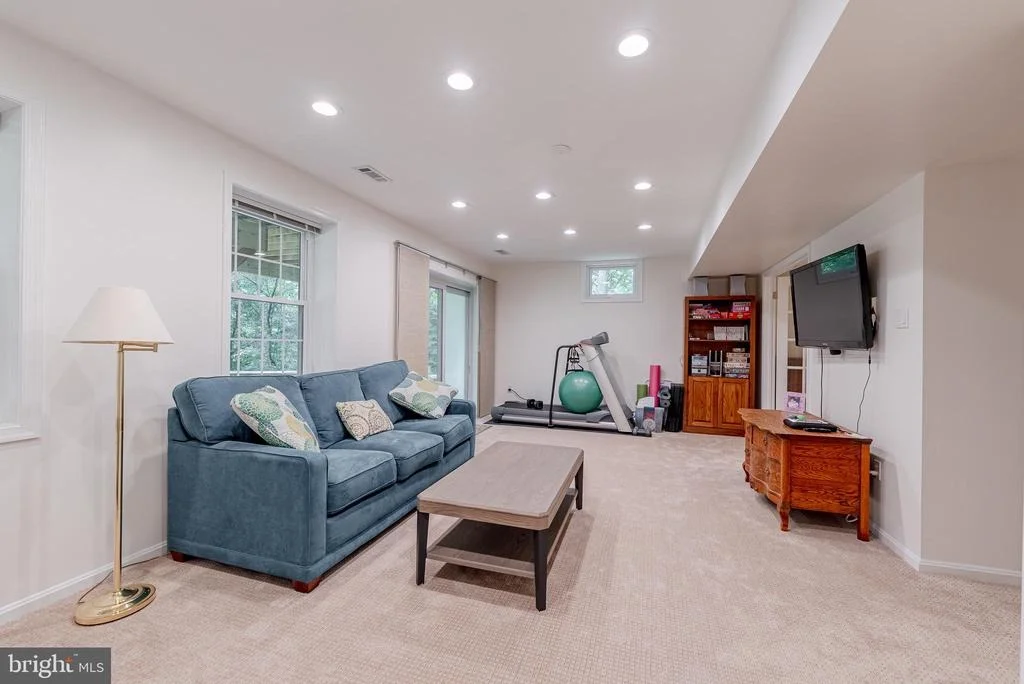 Photo of 10922 SHADOW LANE