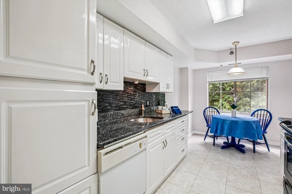 Photo of Unit 315 at 14809 PENNFIELD CIRCLE