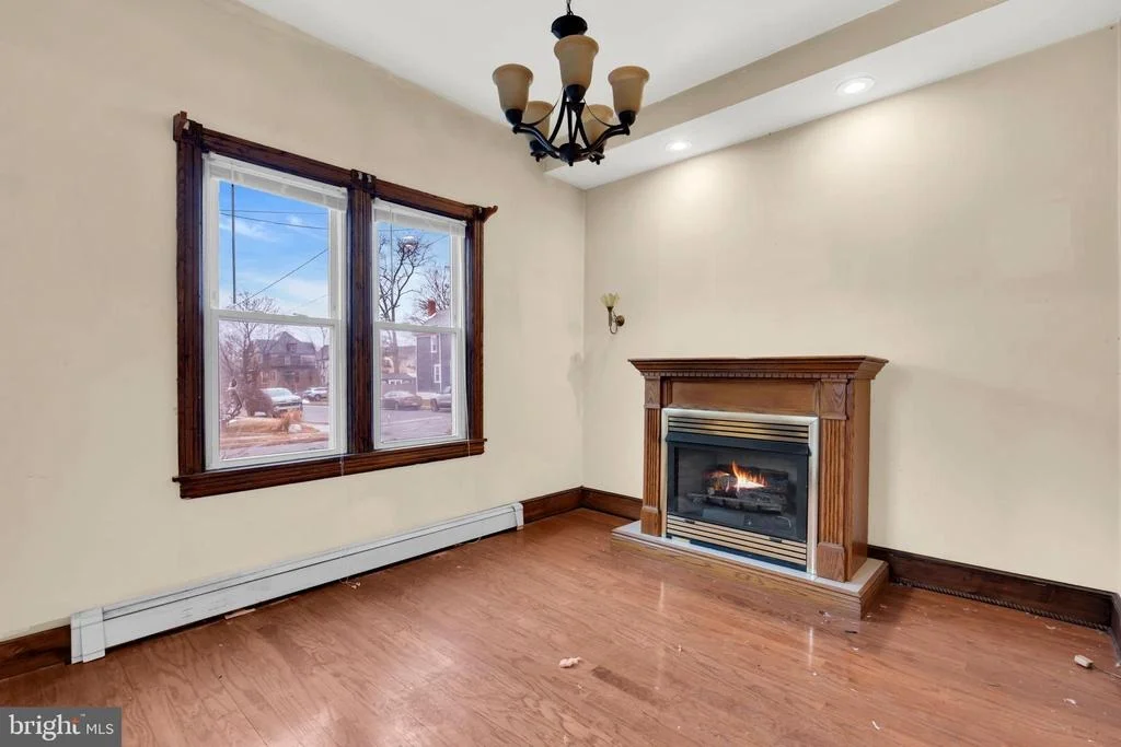 Photo of 104 MAPLE STREET