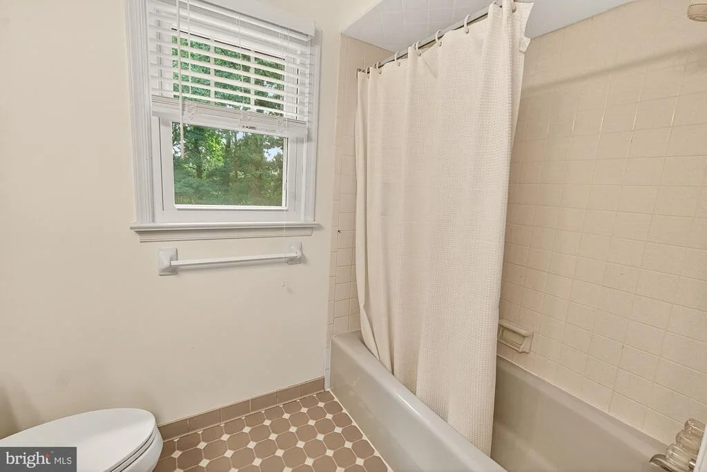 Photo of 8000 GLENDALE COURT