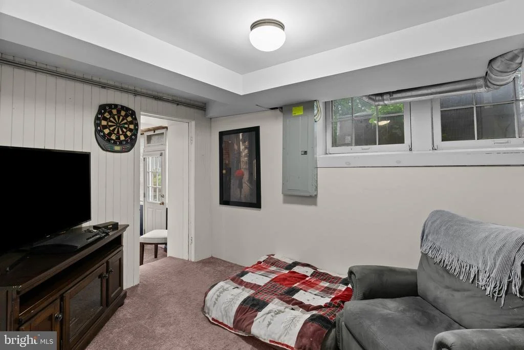 Photo of 1804 FAIRBANK ROAD