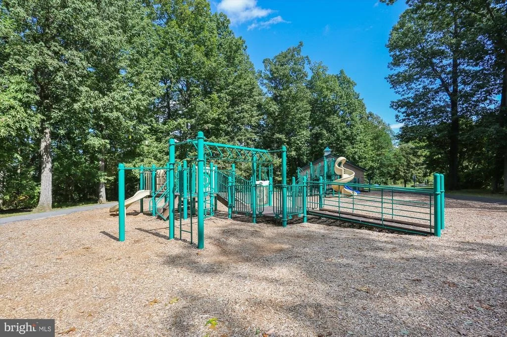 Photo of 23621 SUGAR VIEW DRIVE