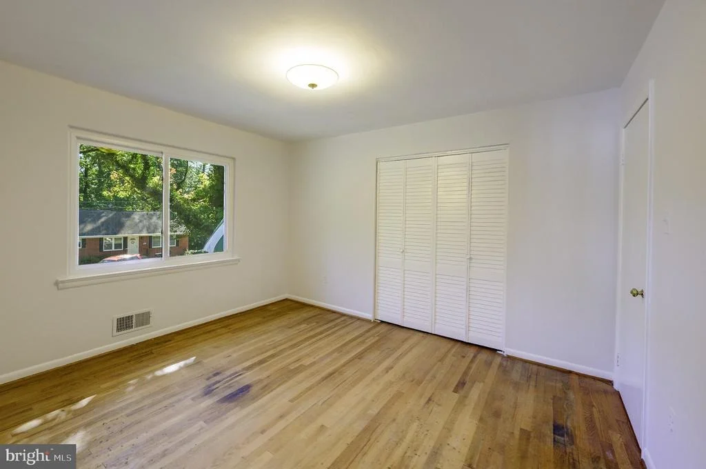 Photo of 3 LAKESIDE DRIVE