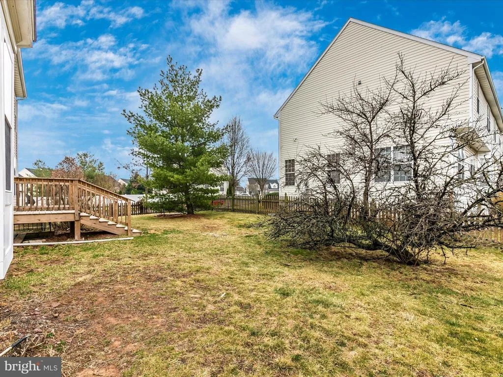 Photo of 605 CROSSOVER COURT