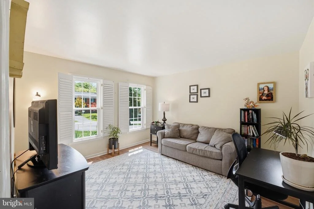 Photo of 15108 CENTERGATE DRIVE