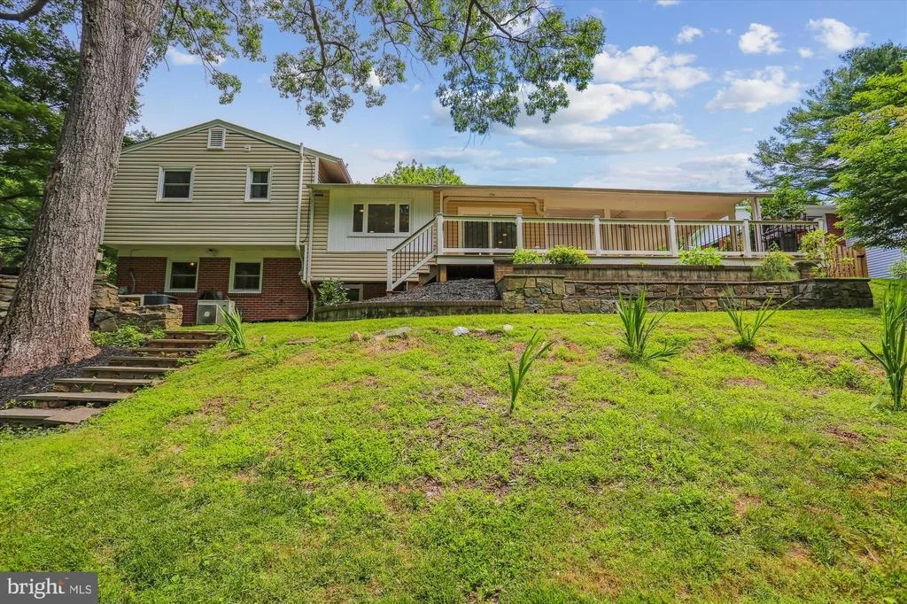 Photo of 11816 LONGDRAFT COURT