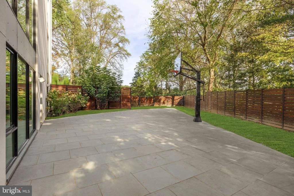 Photo of 9119 LEVELLE DRIVE