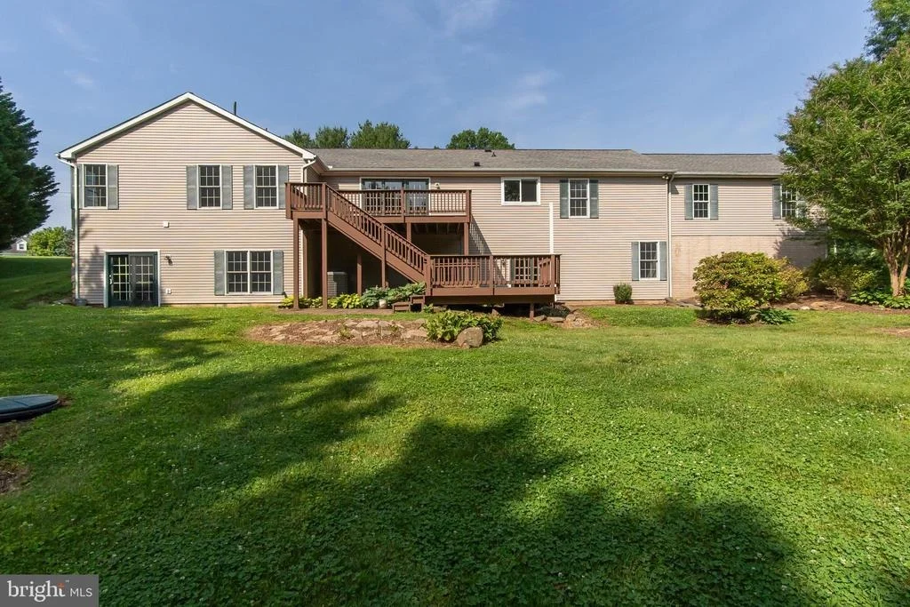 Photo of 8613 HOLLOW ROAD