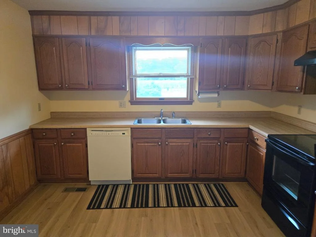 Photo of 22019 ROBINSONVILLE ROAD